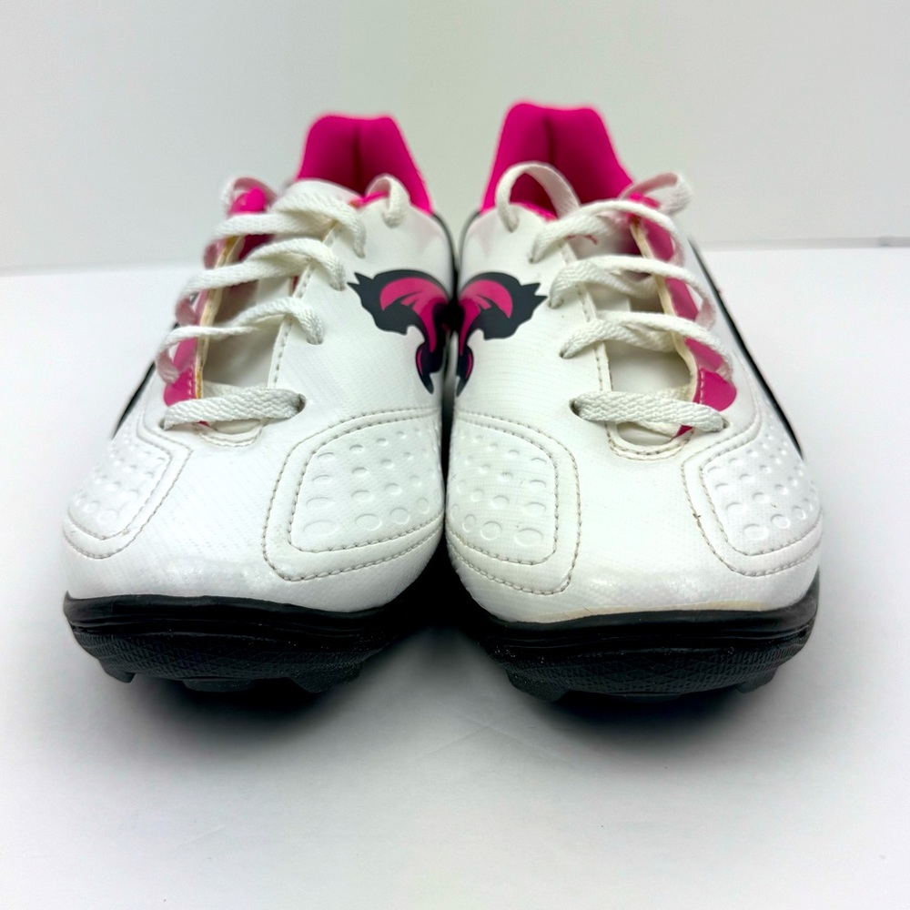 Puma VS.11 Cleats. Youth Size 3. White/ Pink /Black. - Picture 3 of 9